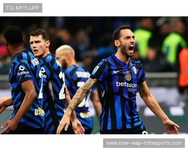 国米恰尔汗奥卢定位球训练锋利,成为意甲新晋锋线杀器 国米恰尔汗奥卢定位球训练锋利,成为意甲新晋锋线杀器