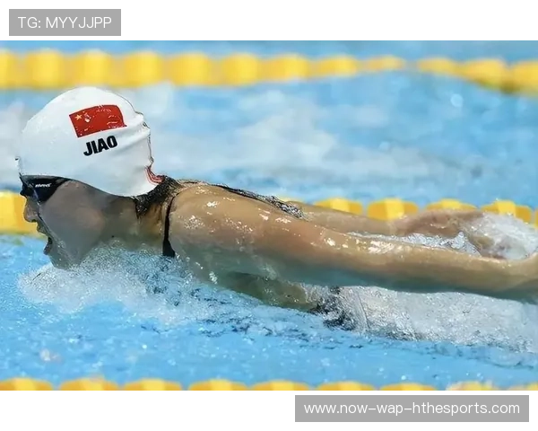 游泳运动员转身技术太快，裁判肉眼都看不清