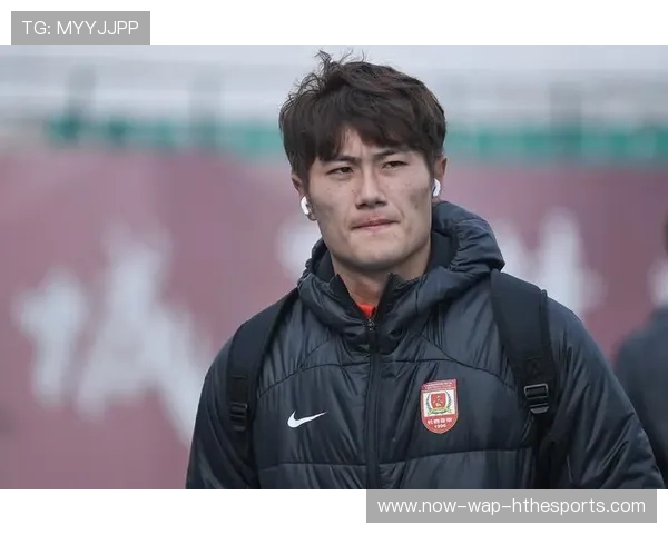 足球豪门官宣三将离队！引援风暴将至