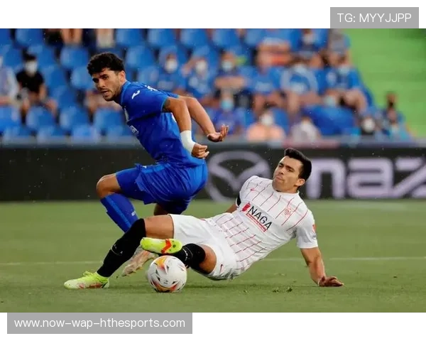 联赛焦点对决赛前热身报道：豪门争锋，谁能笑到最后？